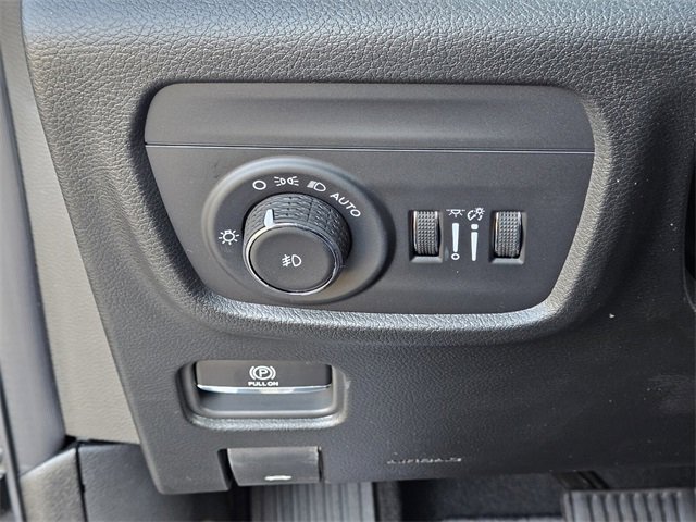 New 2025 Jeep Grand Cherokee L Overland w/ Advanced Protech Group III image 27