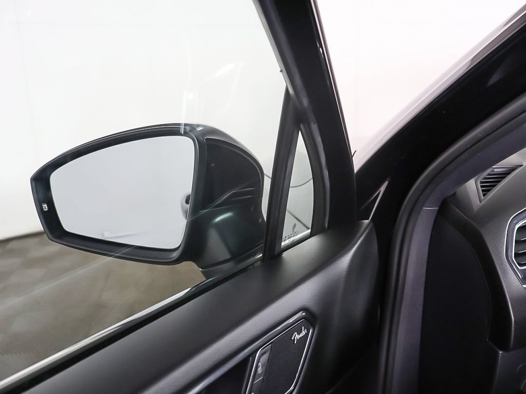 Used 2023 Volkswagen Tiguan SEL R-Line AWD/4WD image 37