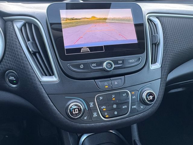 Used 2024 Chevrolet Malibu LT FWD image 9