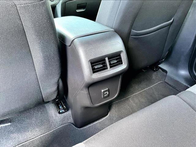 Used 2024 Chevrolet Equinox LT image 25