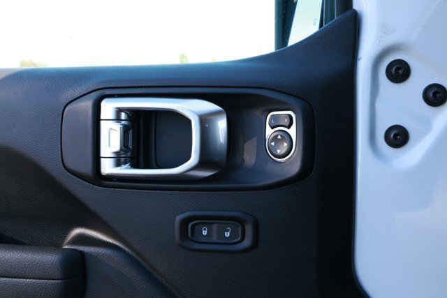 New 2025 Jeep Gladiator Sport image 19