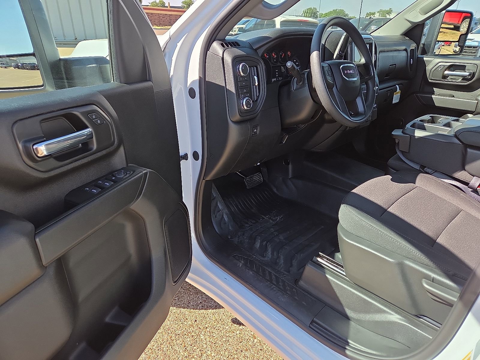 New 2026 GMC Sierra 2500 Pro w/ Convenience Package AWD/4WD image 10