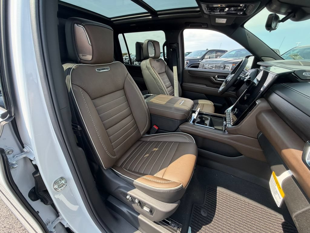 New 2026 GMC Yukon XL Denali Ultimate AWD/4WD image 26