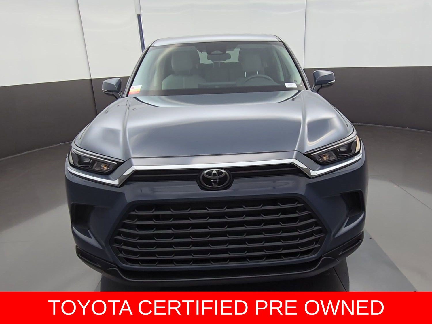 Certified 2025 Toyota Grand Highlander FWD image 2