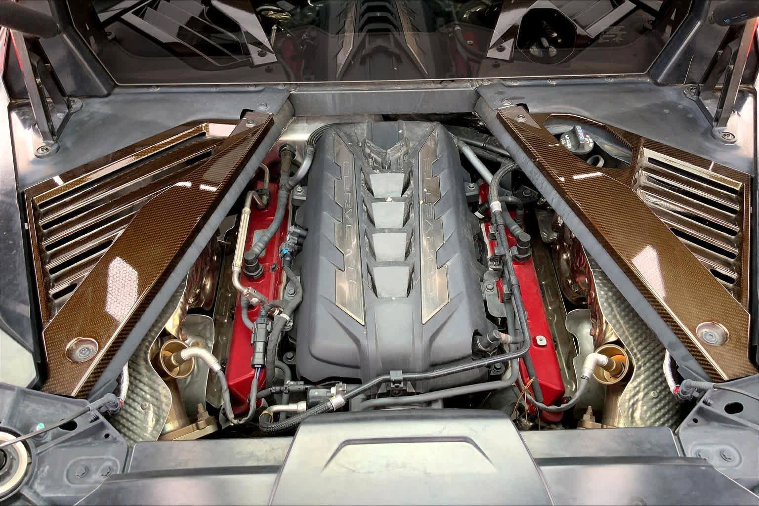 Used 2021 Chevrolet Corvette Stingray Preferred Cpe w/ Z51 Performance Package RWD image 32