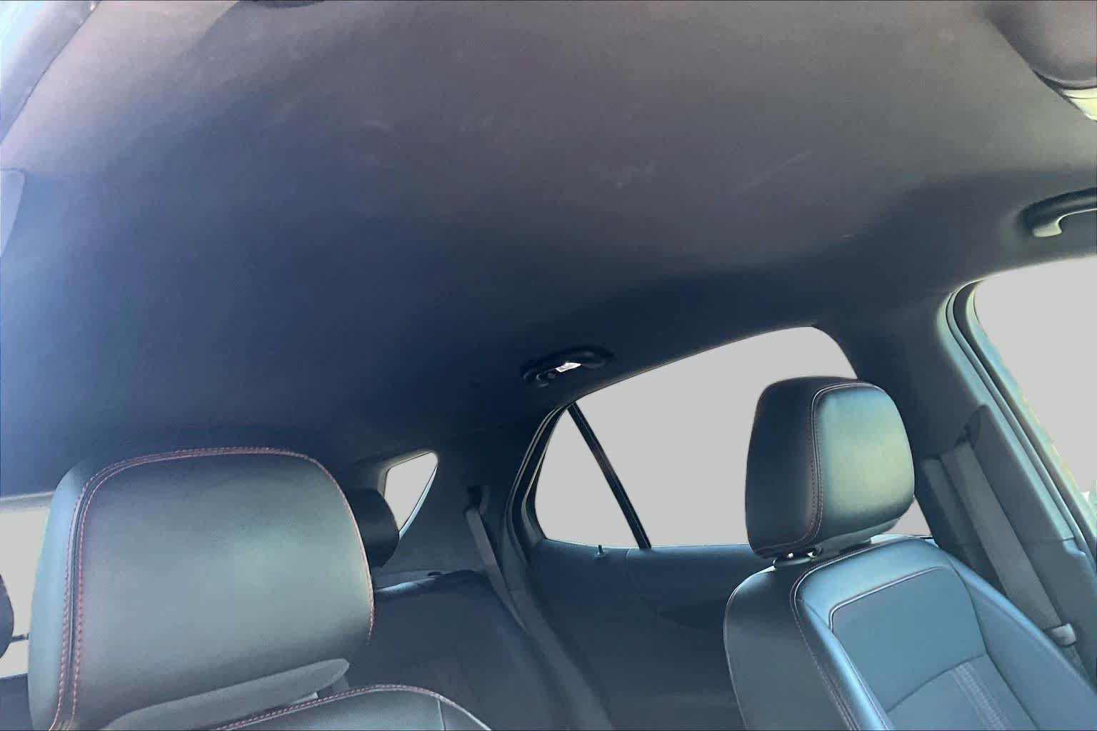 Used 2023 Chevrolet Equinox RS FWD image 13