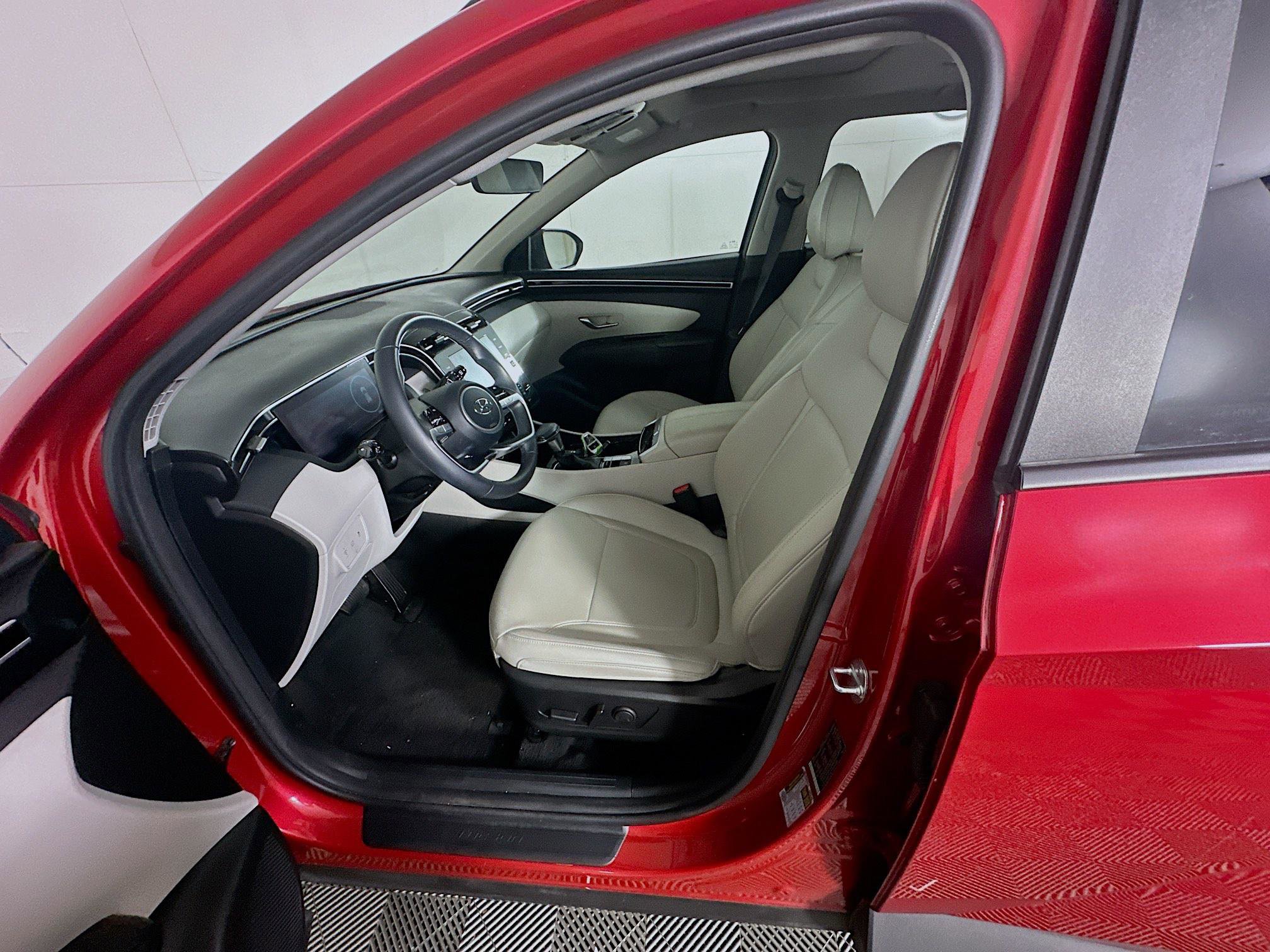 Used 2023 Hyundai Tucson SEL w/ Convenience Package image 13