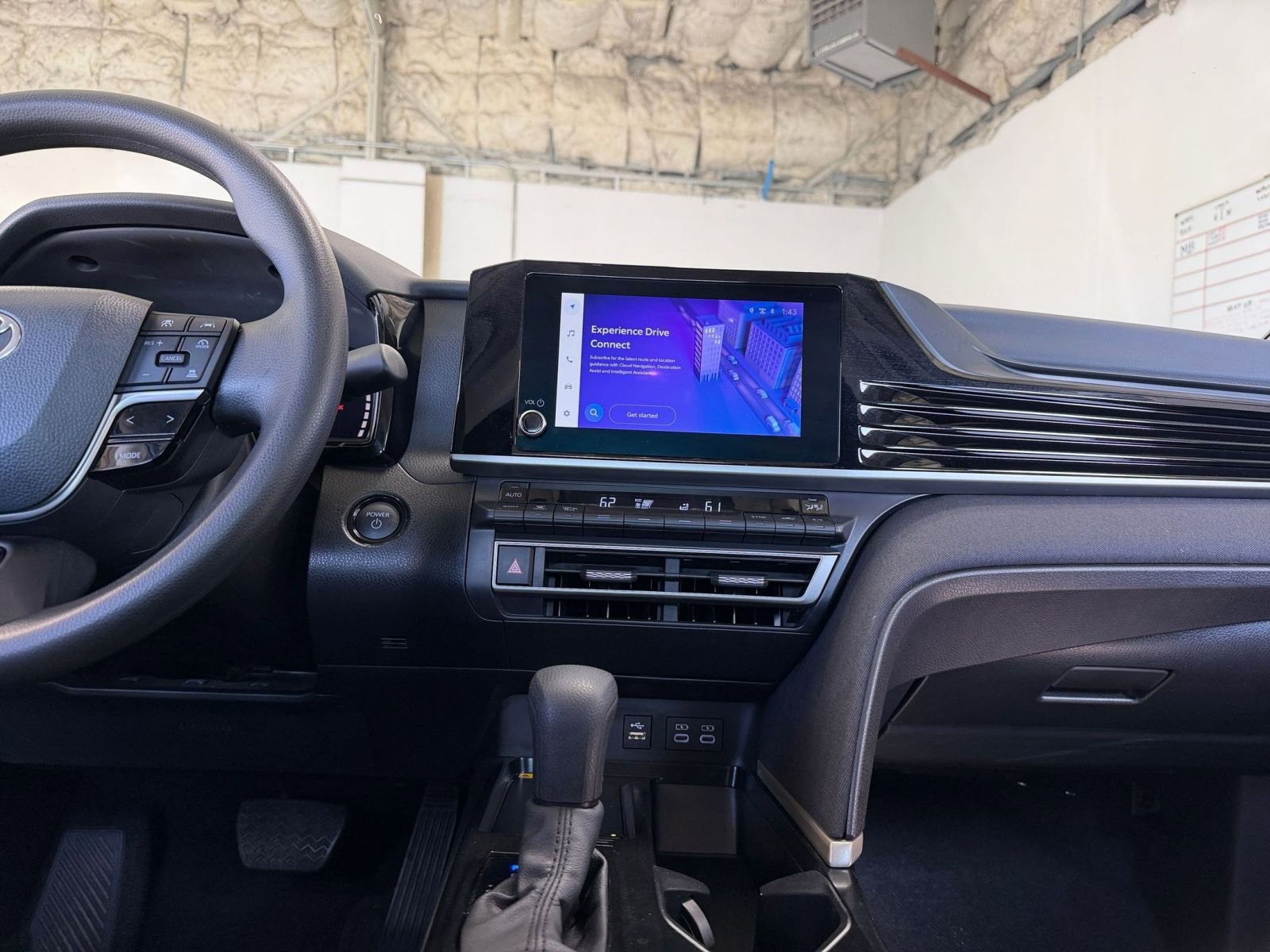 Used 2025 Toyota Camry LE image 18