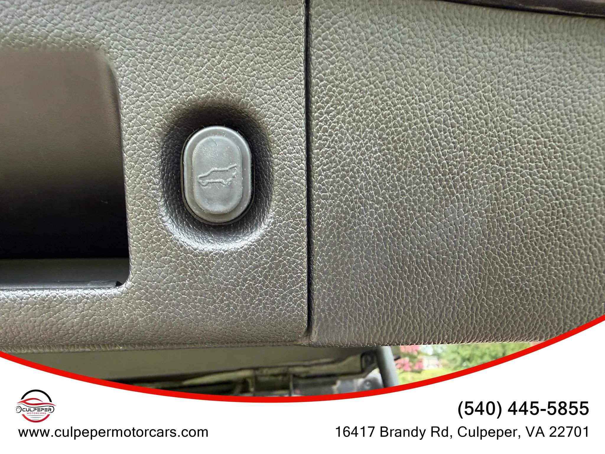 Used 2016 Chevrolet Tahoe LT AWD/4WD image 13