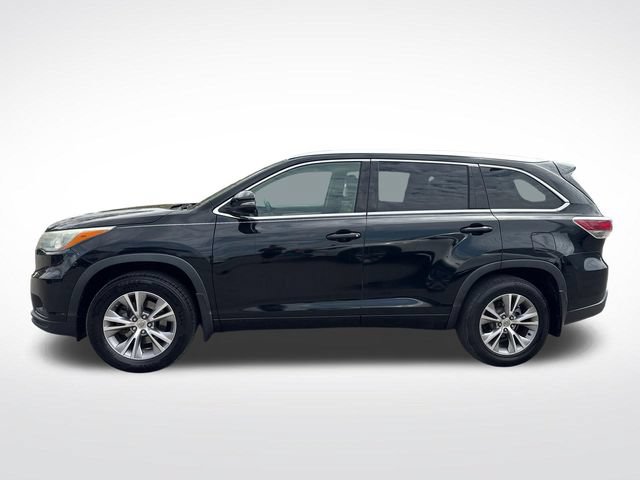 Used 2015 Toyota Highlander XLE AWD/4WD image 2