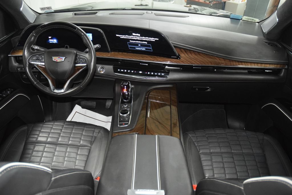 Used 2023 Cadillac Escalade Premium Luxury Platinum w/ LPO, Floor Liner Package AWD/4WD image 32