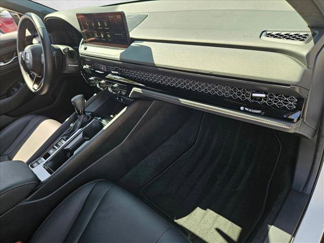 Used 2025 Honda Accord Sport image 19