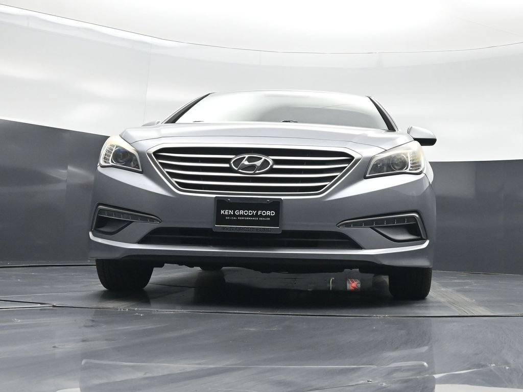 Used 2015 Hyundai Sonata SE w/ Option Group 09 FWD image 40