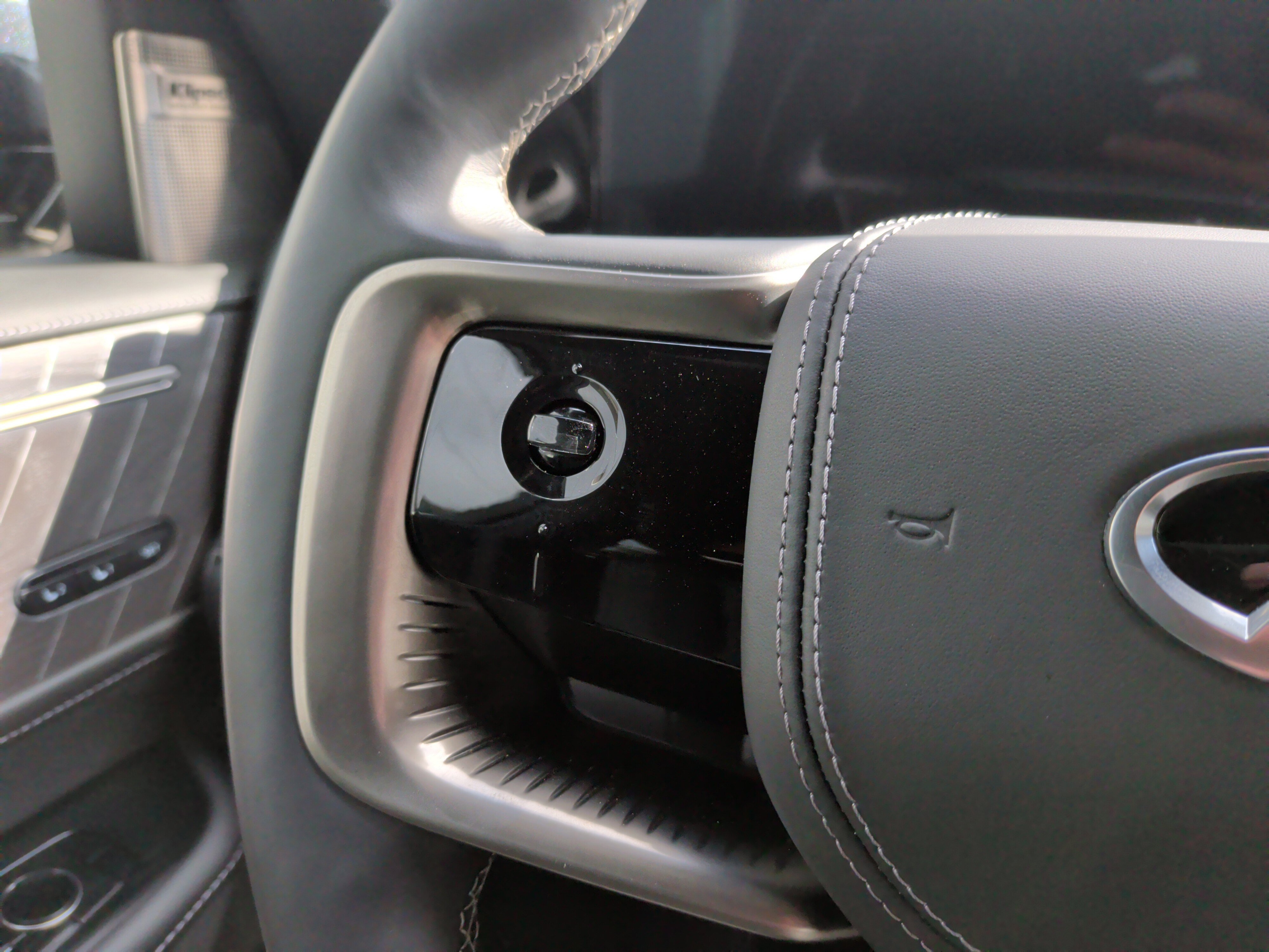 Used 2025 INFINITI QX80 Autograph w/ Autograph Exterior Package image 19