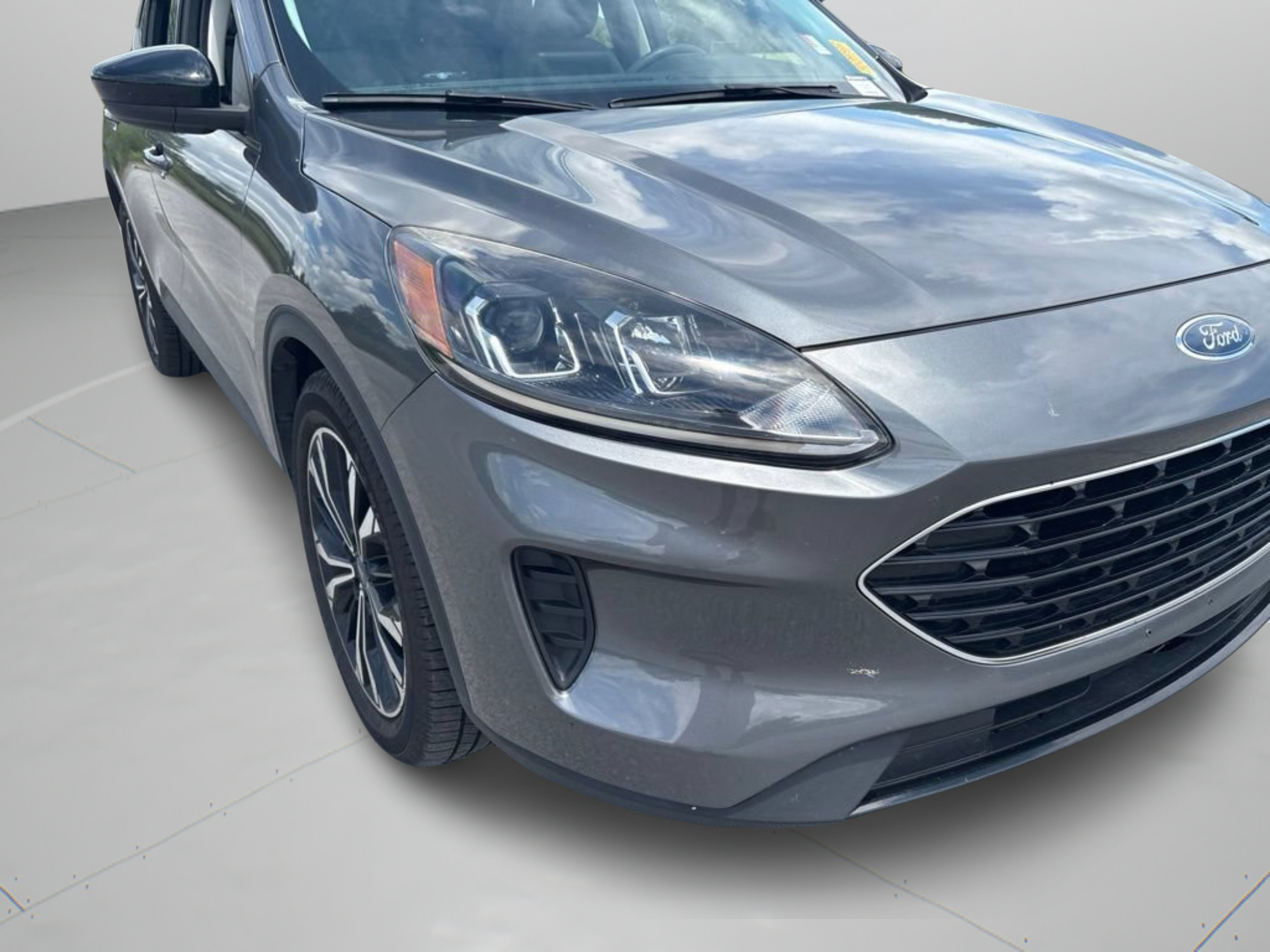 Used 2021 Ford Escape SE w/ SE Sport Appearance Package FWD image 27