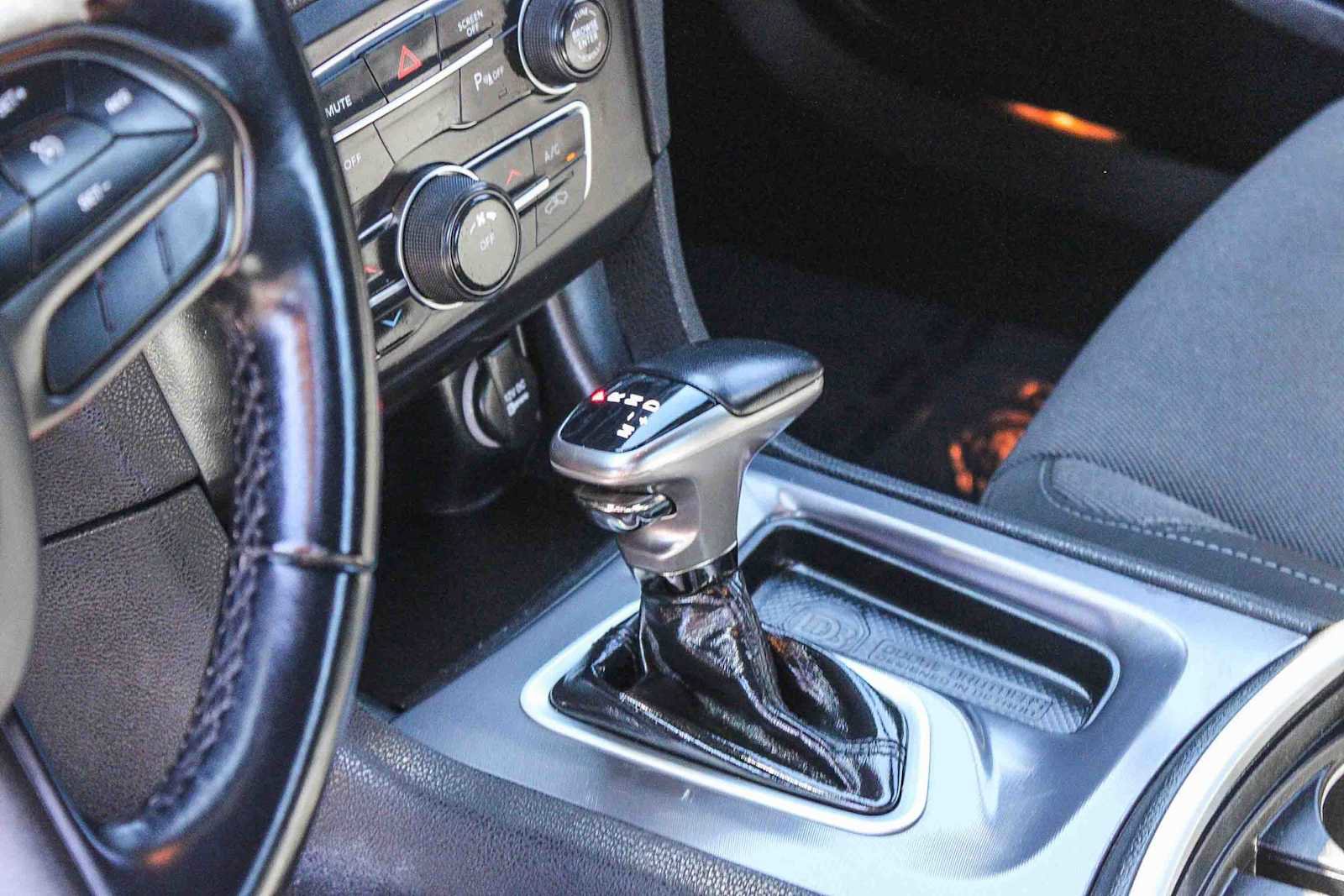 Used 2022 Dodge Charger SXT image 19