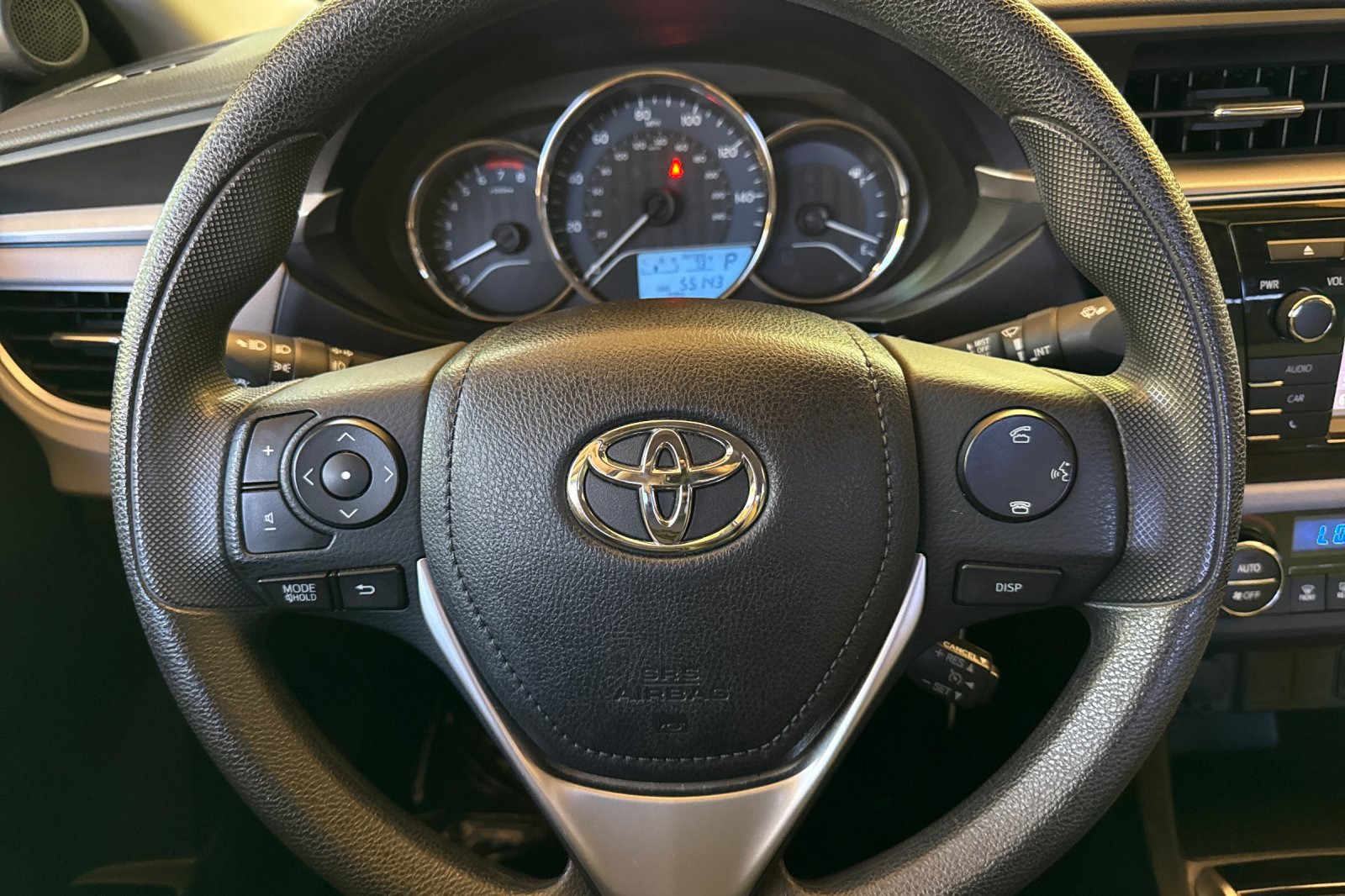 Used 2014 Toyota Corolla LE FWD image 26