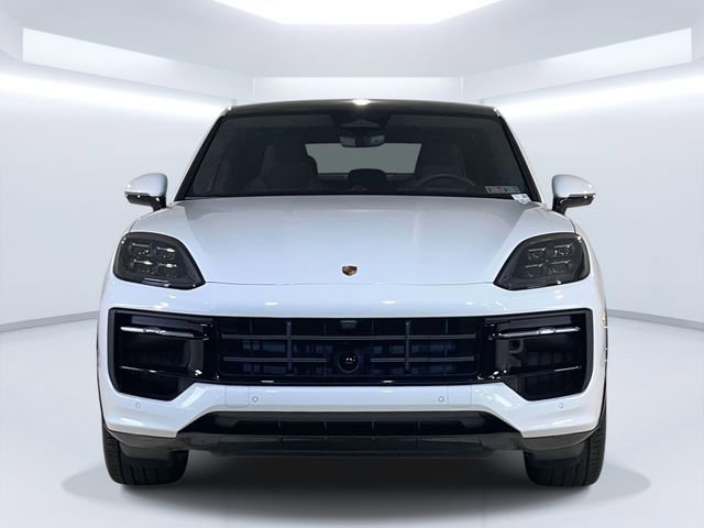 New 2026 Porsche Cayenne GTS image 2