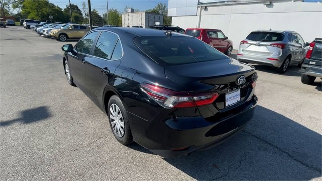 Used 2023 Toyota Camry LE image 8