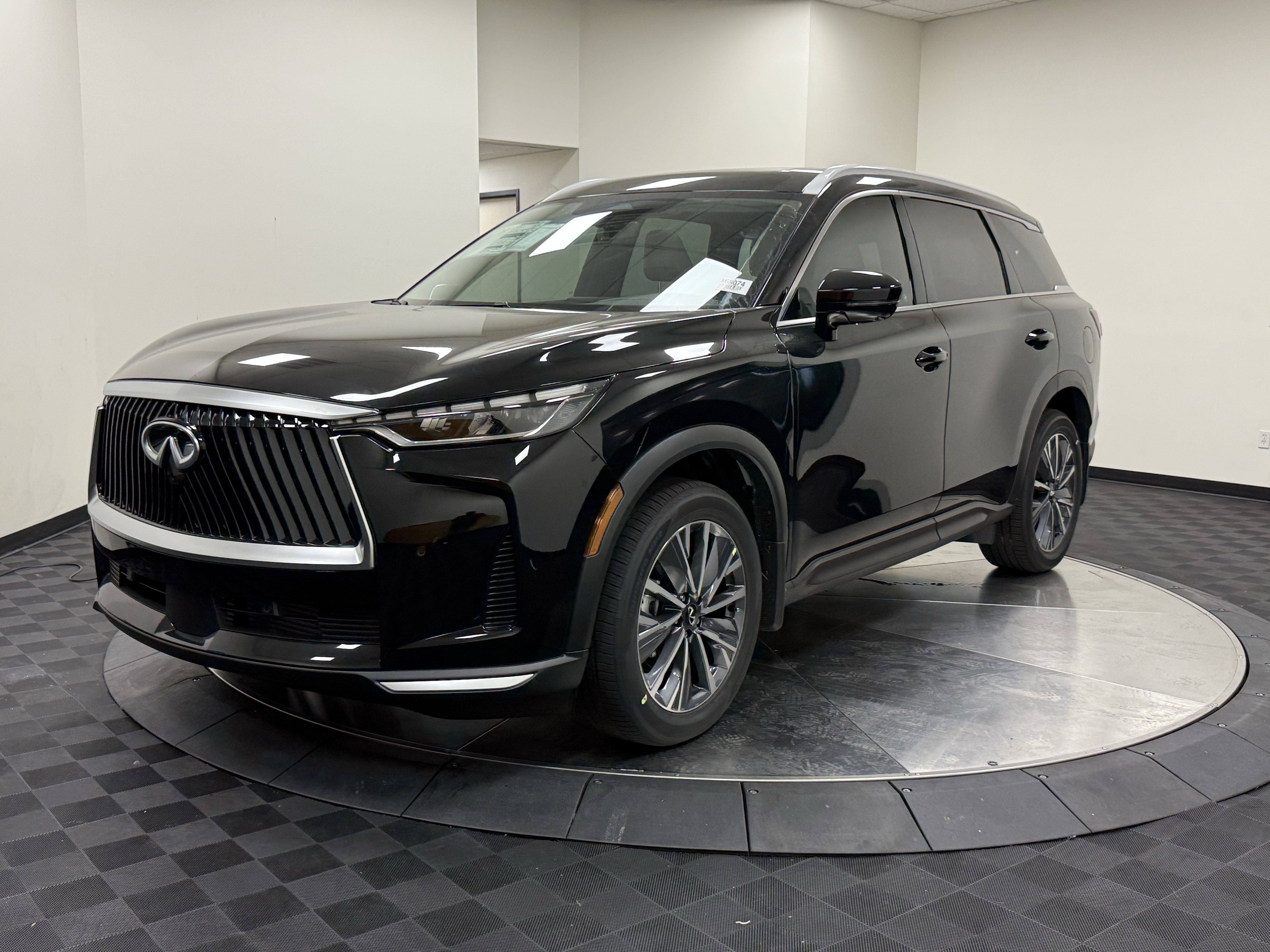 Certified 2027 INFINITI QX60 Luxe w/ Cargo Package FWD image 3