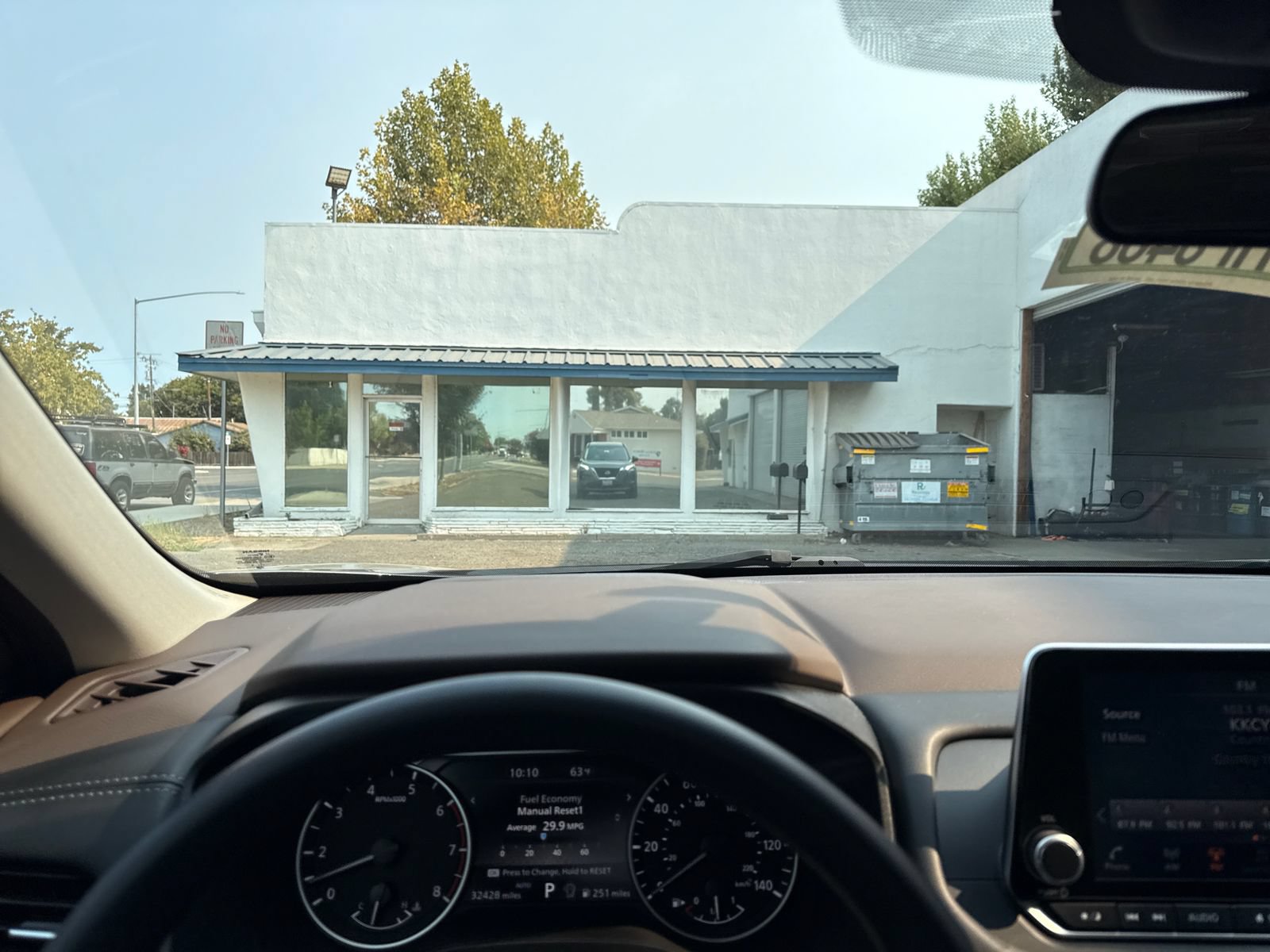 Used 2023 Nissan Rogue S AWD/4WD image 13