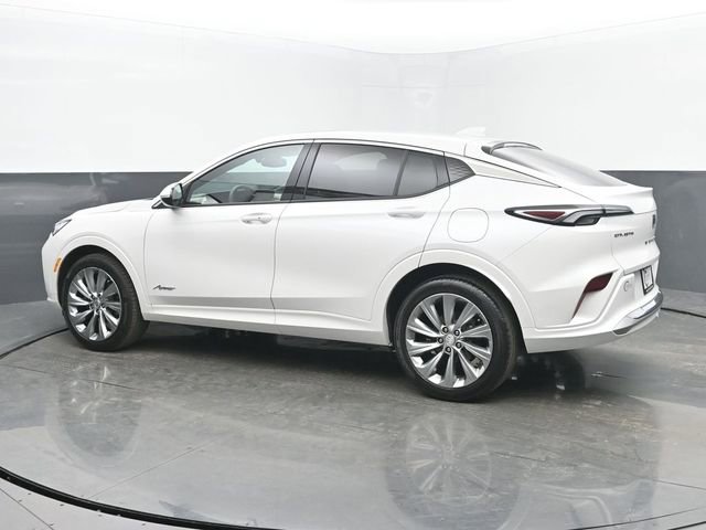 Certified 2024 Buick Envista Avenir image 3