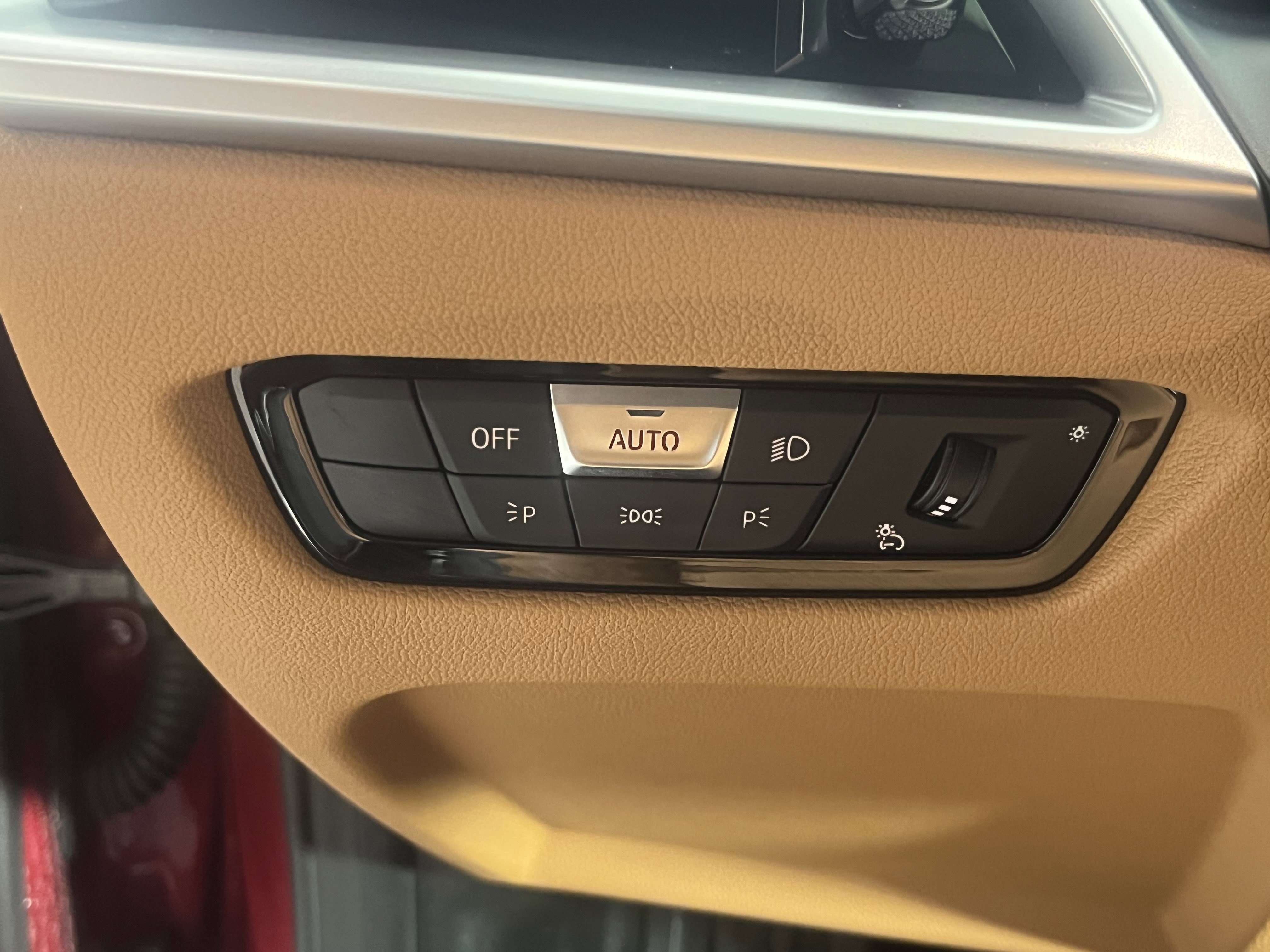 Used 2025 BMW i4 xDrive40i w/ Premium Package image 21