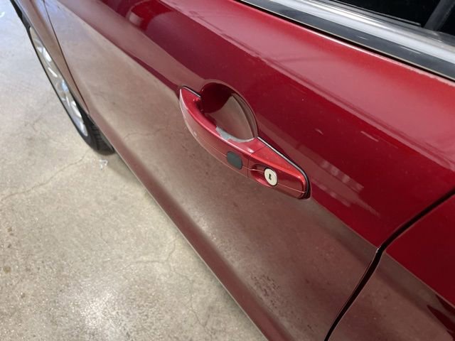 Used 2014 Ford Escape Titanium w/ Equipment Group 401A image 9