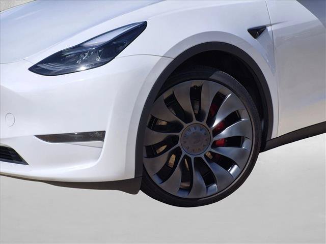 Used 2024 Tesla Model Y Performance AWD/4WD image 21