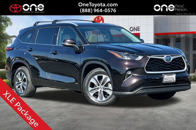 Used 2022 Toyota Highlander XLE