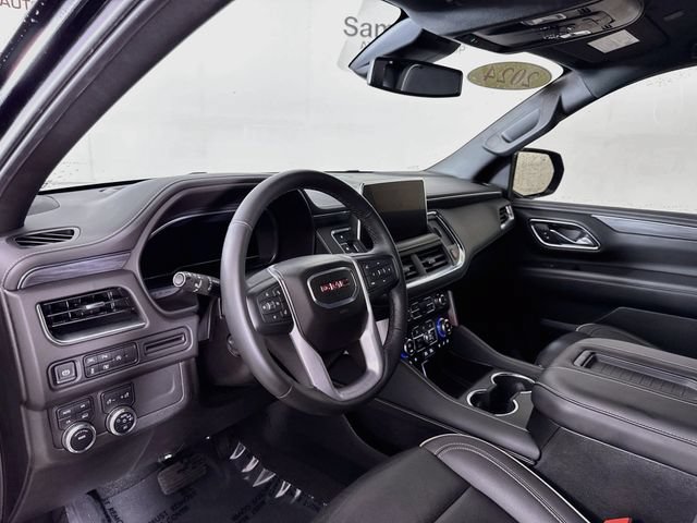 Used 2024 GMC Yukon SLT w/ SLT Luxury Package AWD/4WD image 10