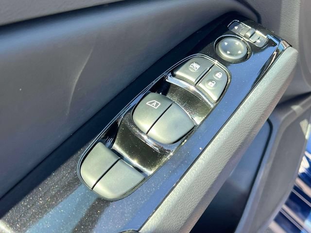 Used 2024 Nissan Altima 2.5 SR AWD/4WD image 18