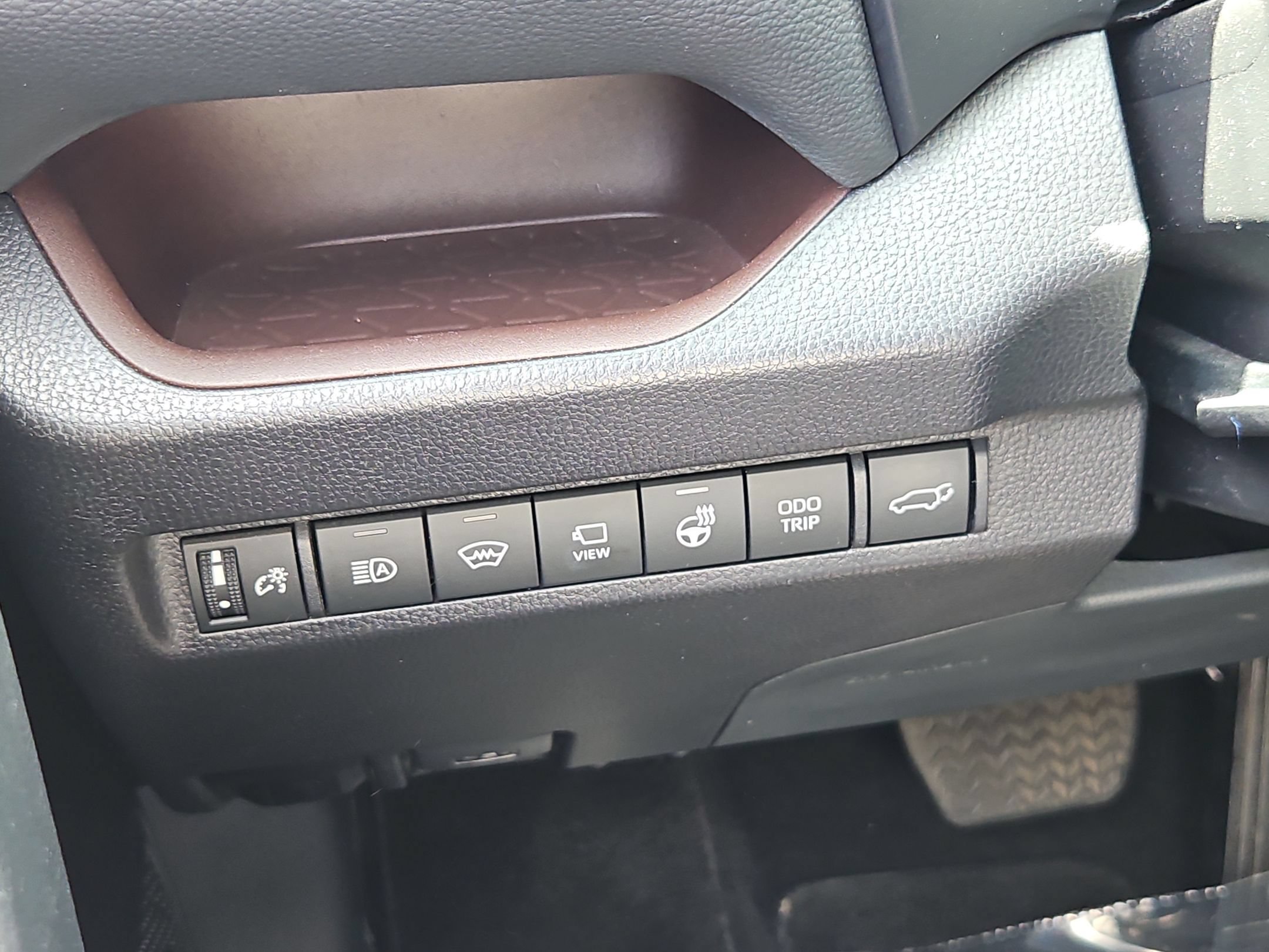 Used 2025 Toyota RAV4 Limited w/ Advanced Technology Package FWD image 15