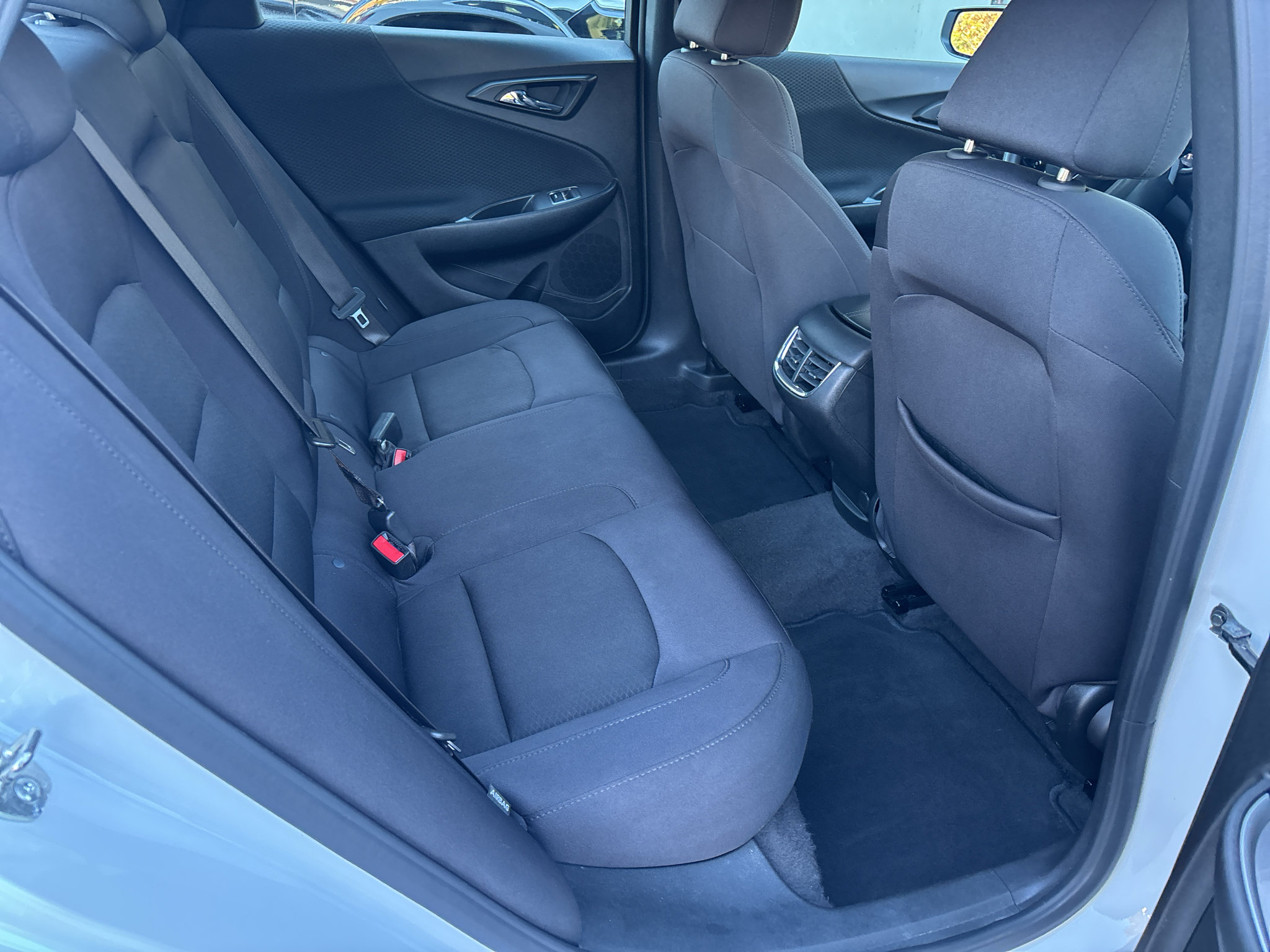 Used 2025 Chevrolet Malibu LT FWD image 23