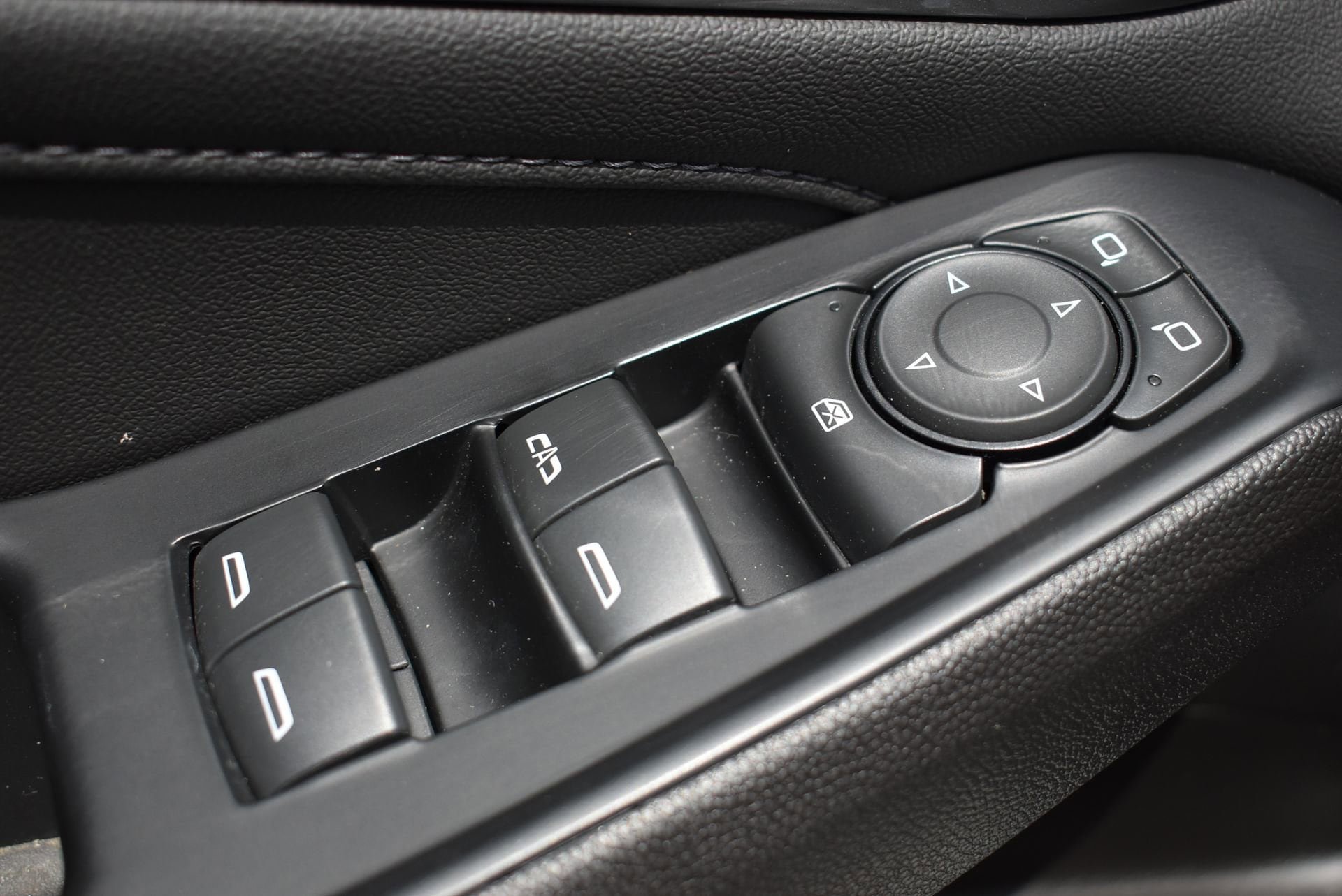 Used 2023 Chevrolet Traverse LT AWD/4WD image 13