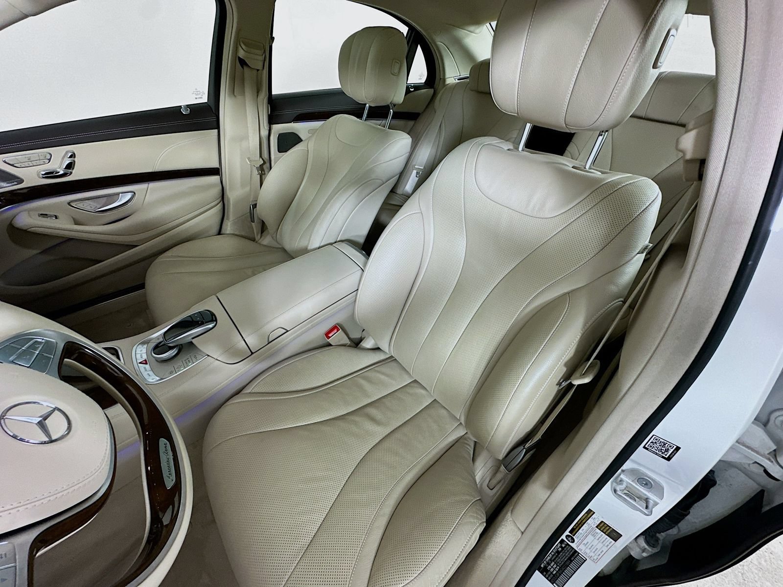 Used 2016 Mercedes-Benz S 550 4MATIC Sedan image 32