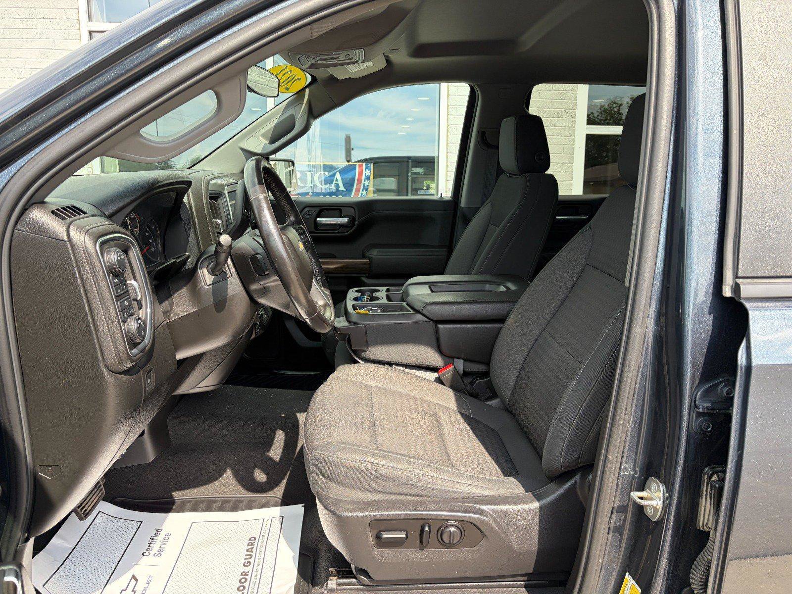Used 2021 Chevrolet Silverado 1500 LT w/ Z71 Off-Road Package AWD/4WD image 8