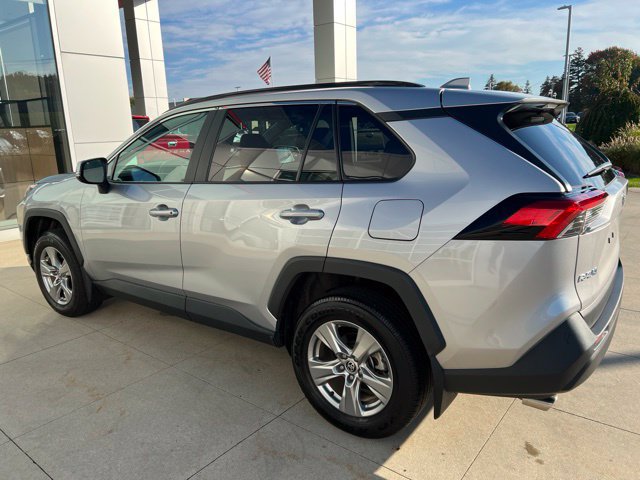 Used 2025 Toyota RAV4 XLE w/ Convenience Package AWD/4WD image 6