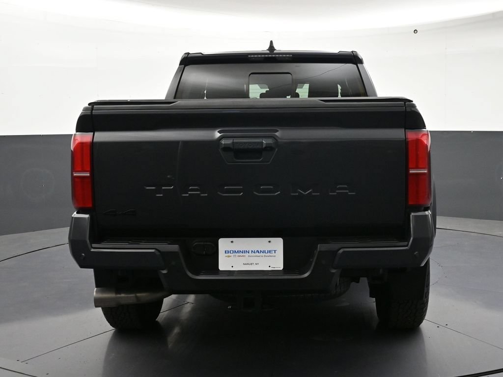 Used 2024 Toyota Tacoma TRD Off-Road w/ TRD Off Road Upgrade Package AWD/4WD image 4