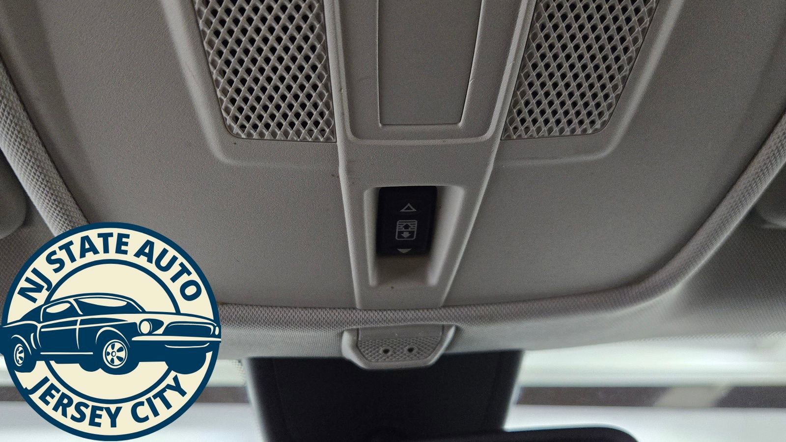 Used 2018 INFINITI QX30 AWD image 20