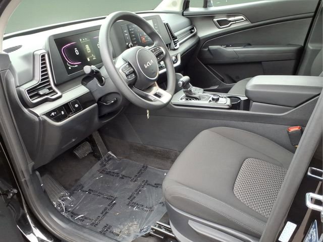 Used 2025 Kia Sportage LX AWD/4WD image 11