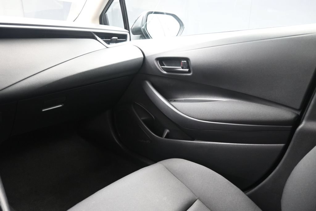 Used 2023 Toyota Corolla LE FWD image 23