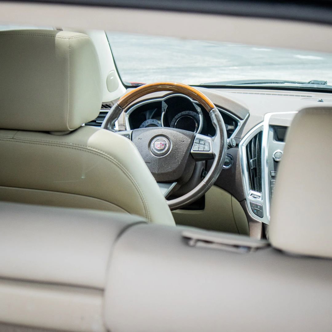 Used 2011 Cadillac SRX Luxury FWD image 12