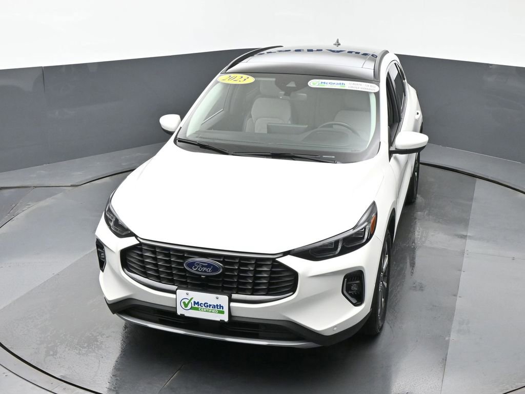 Used 2023 Ford Escape Platinum w/ Premium Technology Package image 29