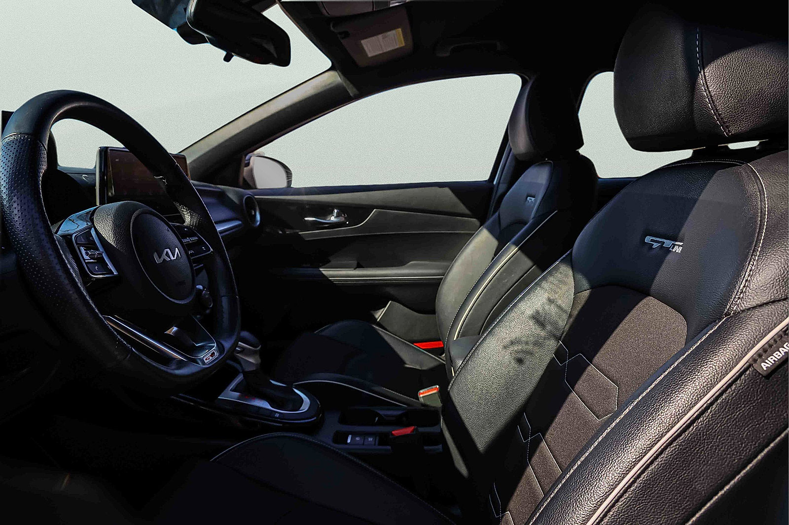 Certified 2023 Kia Forte GT-Line w/ GT-Line Technology Package image 9