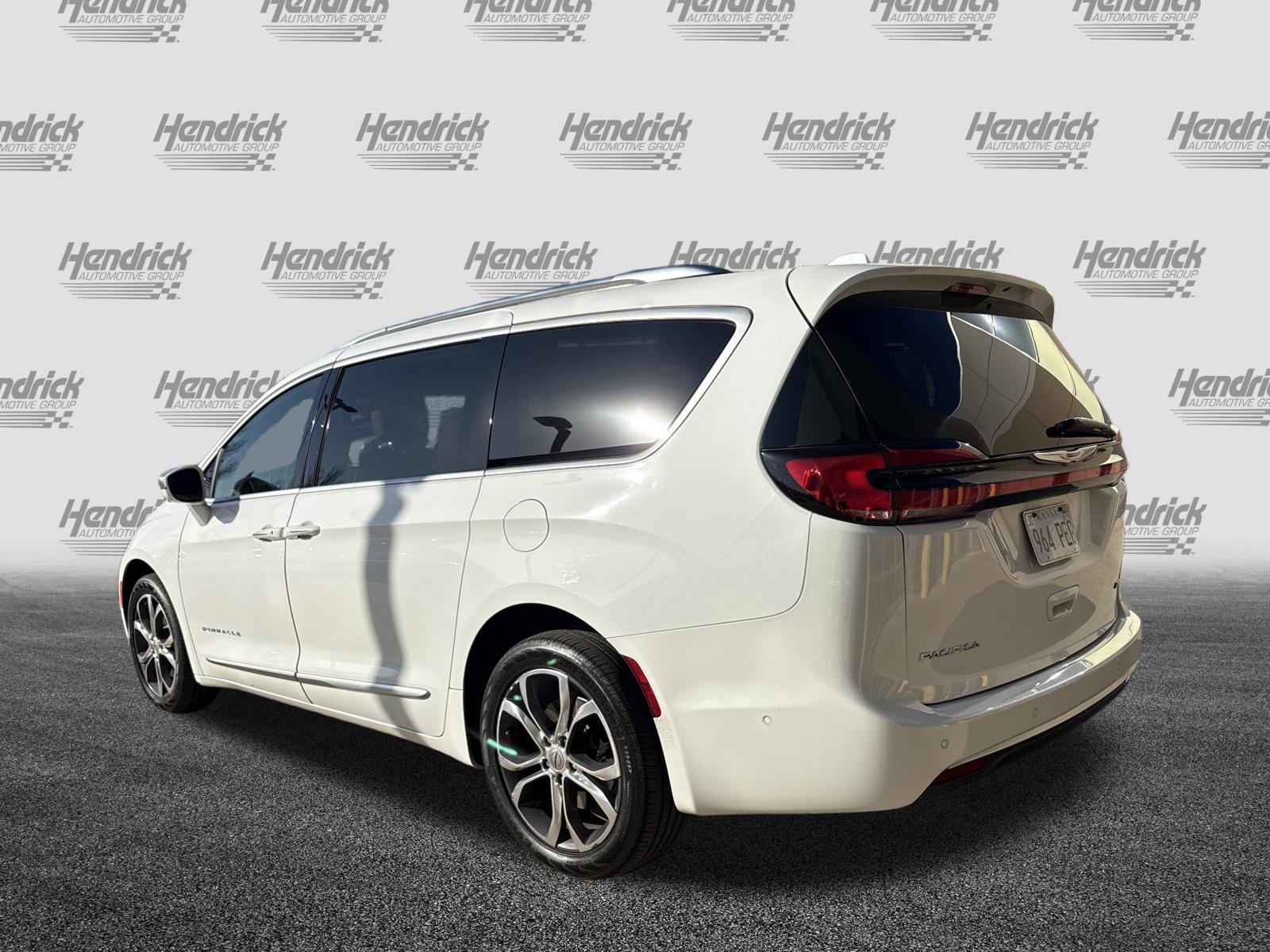 Used 2021 Chrysler Pacifica Pinnacle image 8