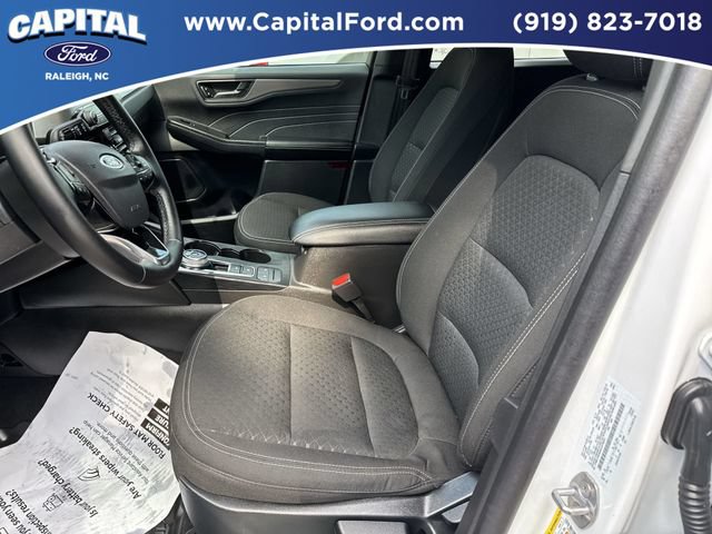 Certified 2025 Ford Escape Active w/ Cold Weather Package AWD/4WD image 19