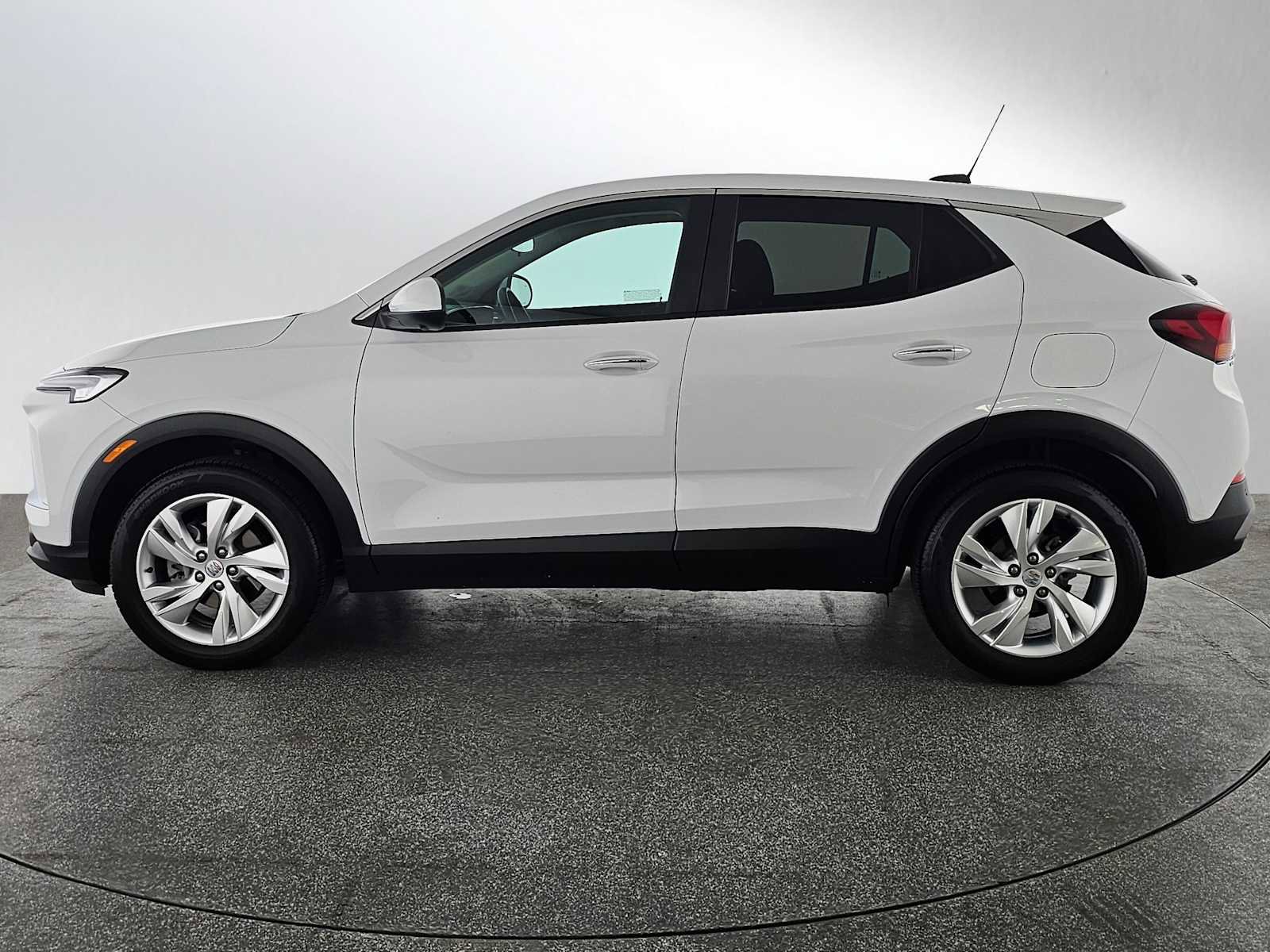 Used 2024 Buick Encore GX Preferred image 6