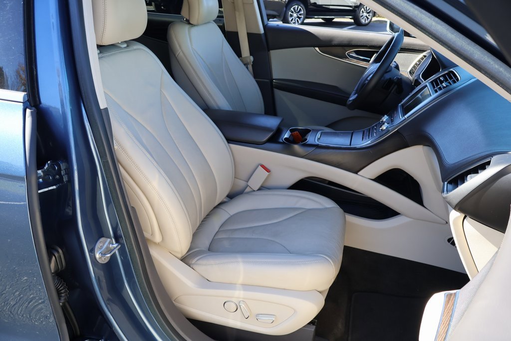 Used 2018 Lincoln MKX Reserve w/ Lincoln MKX Climate Package image 19