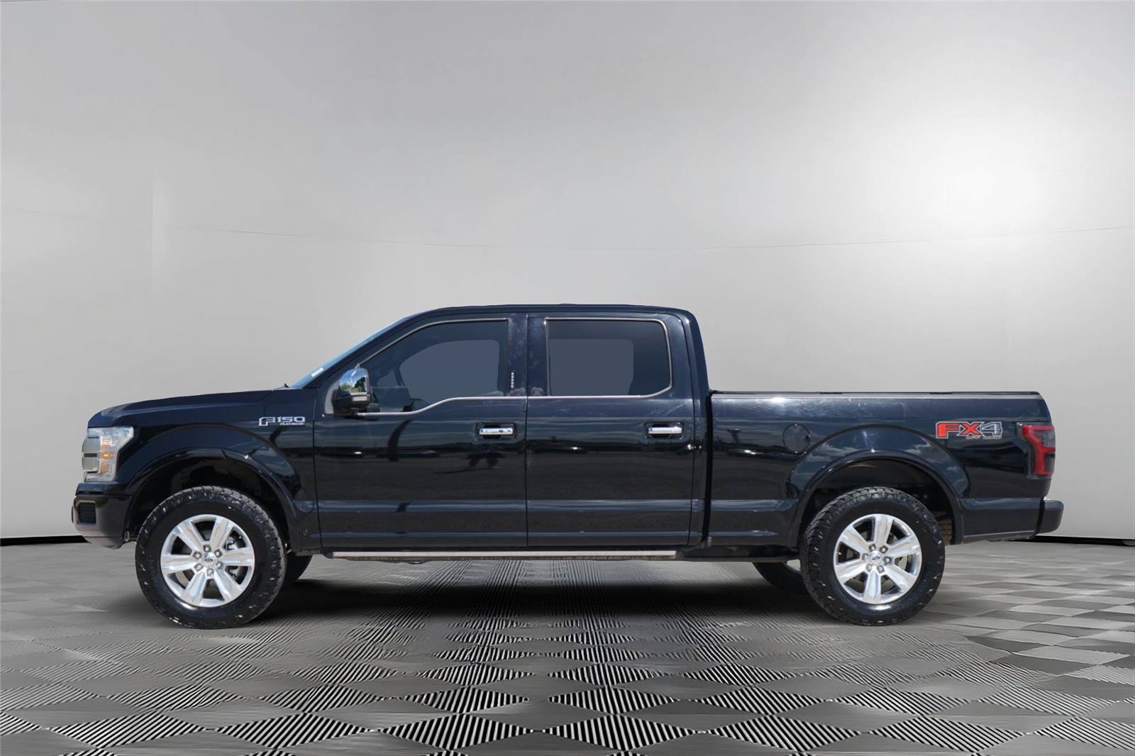 Used 2018 Ford F150 Platinum w/ Equipment Group 701A Luxury AWD/4WD image 7